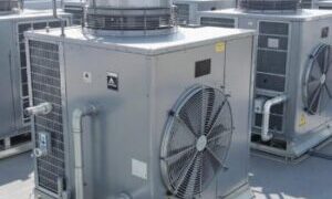 Как работают и в чем преимущества крышных кондиционеров для охлаждения помещений.