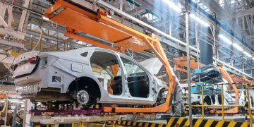 АвтоВАЗ может снизить производство в Тольятти на 40%